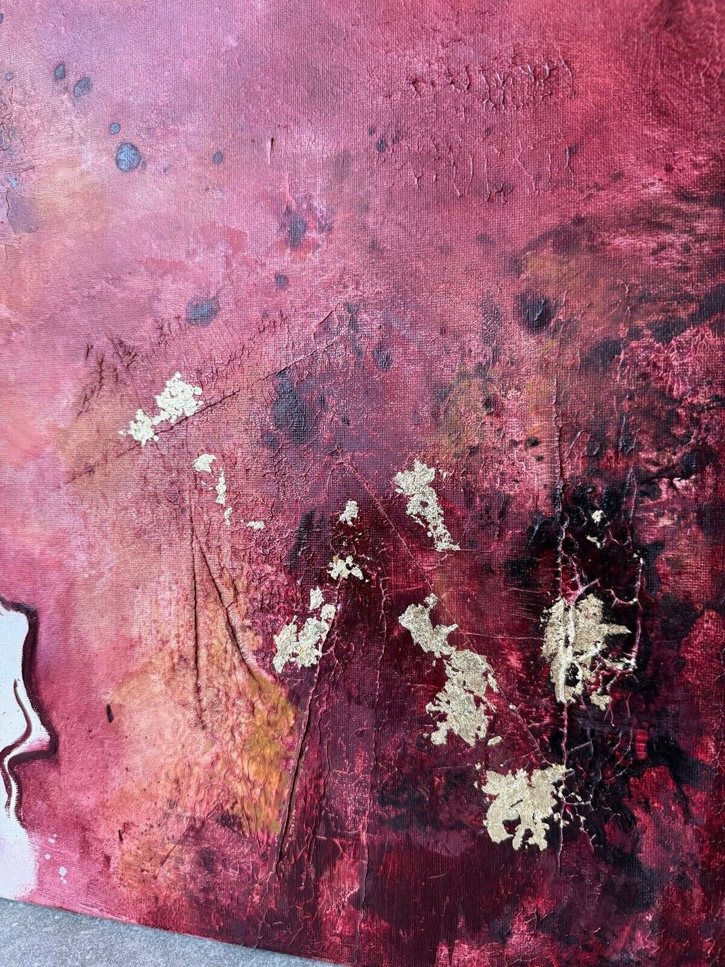 Burgundy — detail
